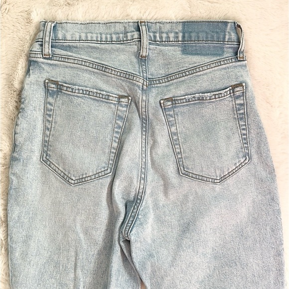 Abercrombie & Fitch 90s Slim Straight Ultra High Rise size 4 Regular - Picture 4 of 5
